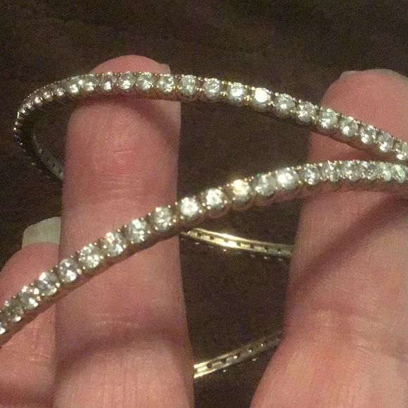 A SET OF 2 GORGEOUS STER. SILVER STAMPED BRACELETS - Picture 4 of 6